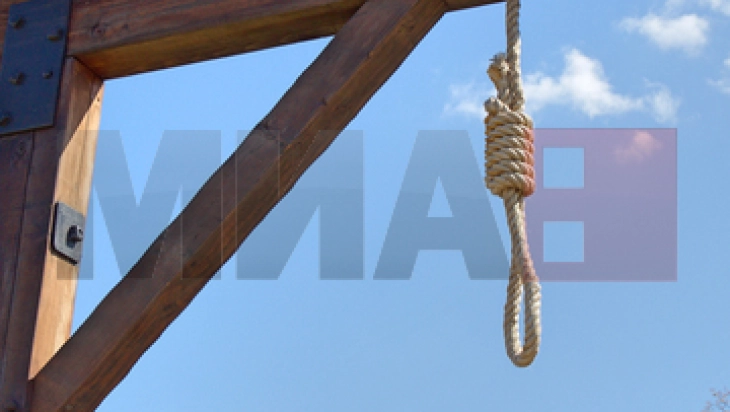 Në Iran publikisht është ekzekutuar një burr për shkak të vrasjes së gruas së tij