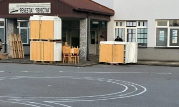 Дебарски иселеник во Шведска обезбеди донација за дебарската деветтолетка „Пенестија“