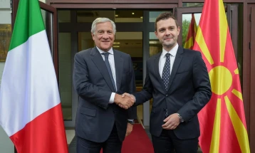 Муцунски: Заедно со италијанскиот министер за надворешни работи Тајани ќе организираме многу важна дискусија за Коридорот 8