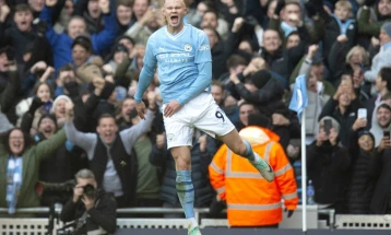 Haaland reaches milestone as City win nine-goal thriller, Everton joy