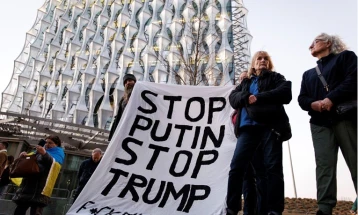 Анкета: Речиси половина од Европејците го сметаат Трамп за непријател, има висок ризик од војна со Русија