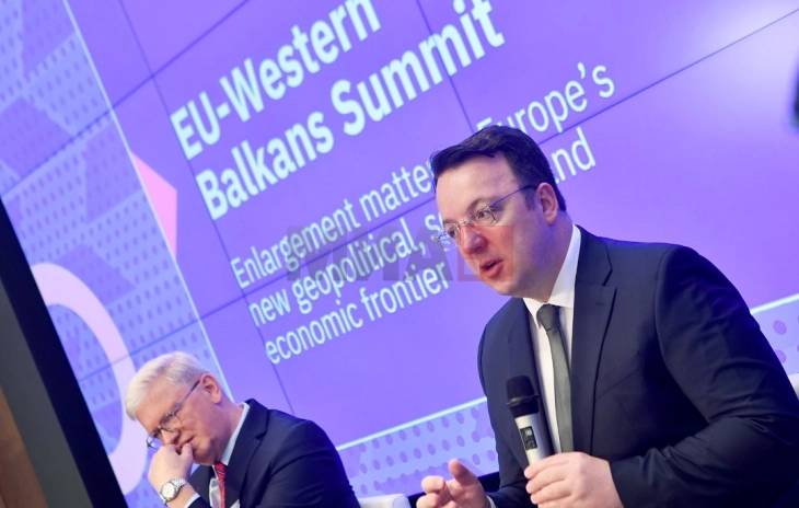 Николоски од Брисел: Македонија го заслужува членството во ЕУ, но недостасува испораката од Унијата