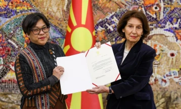 Siljanovska-Davkova pranoi letrat kredenciale të ambasadoreve të sapoemëruara të Indonezisë dhe Vietnamit