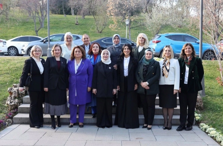 Пратеничката Салиу-Фетаи учествува на настанот „91-годишнината од правото на избор и избирање на турската жена