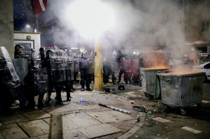 Социолошка анкета: 71,3 отсто од Бугарите ги поддржуваат протестите, расте бројот на оние кои бараат оставка на Владата