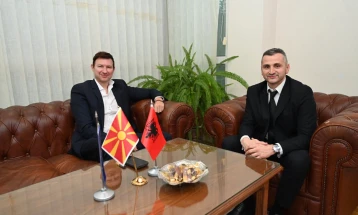 Албанскиот амбасадор Меидани во посета на Дебар