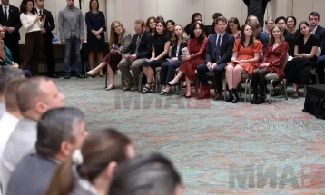 Нова група американски волонтери од Мировен корпус положиja заклетва, две години ќе бидат на служба во државава