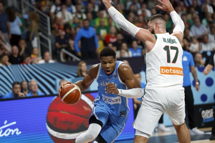 Чикаго ја одби понудата за Адетокумбо