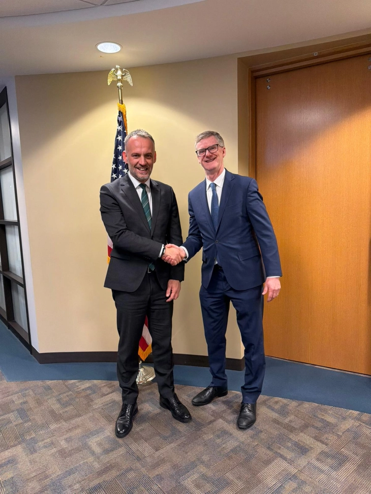 Zëvendëskryeministri Fetai realizoi takim pune me Daniel J. Louton nga Departamenti i Shtetit