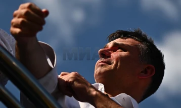 Најстариот син на Болсонаро најави кандидатура за претседател на Бразил