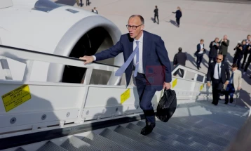 Германскиот канцелар Фридрих Мерц денеска патува за Јордан и Израел