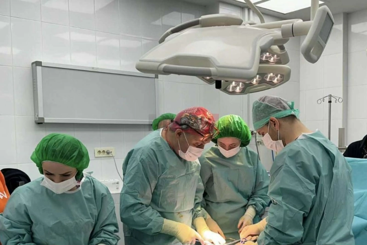 Në Klinikën e Ortopedisë u kryen me sukses dy transplante kockash nga donatorë të vdekur tek pacientë pediatrikë