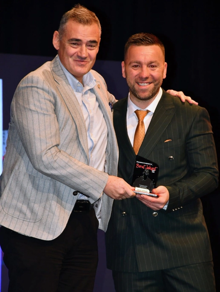 Каратистот Јакупи стави крај на кариерата, благодарницата од МОК