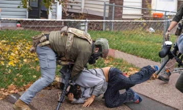 Извештај: Миграциските служби во САД уапсиле 75.000 лица без криминално минато