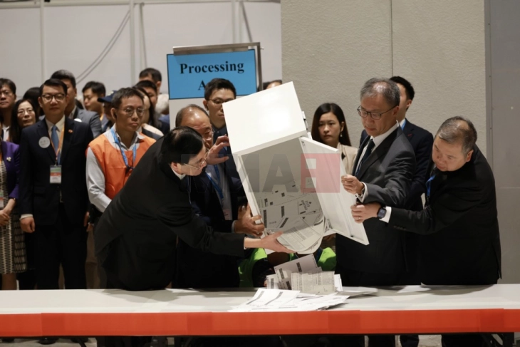 Ниска излезност на изборите во Хонг Конг: Помалку од една третина гласале за нов парламент