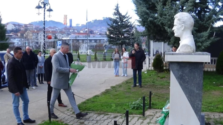 Во Делчево одбележан роденденот на Вапцаров