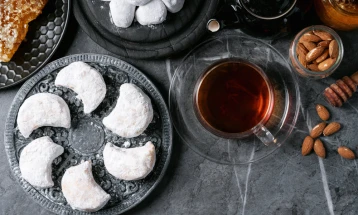 Гурабии со бадеми