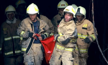 Најмалку 17 загинати во голем пожар во деловна зграда во Џакарта