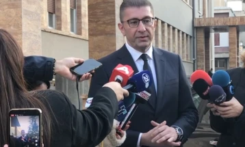 Mickoski: Ta ndërrojmë pereceptimin, të mos flasim për tema manipuluese, të zhvillojmë politikë, me të cilën do t'i kthejmë njerëzit