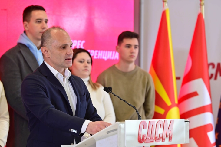 Филипче најави дека СДСМ ќе поднесе резолуција во Собранието за мигрантите