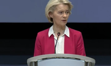 Фон дер Лајен: Мора да ставиме крај на бизнис моделот на шверцување мигранти