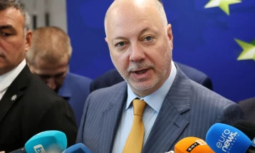 Бугарската влада на Росен Желјасков поднесе оставка по жестоките протести поради законот за буџет