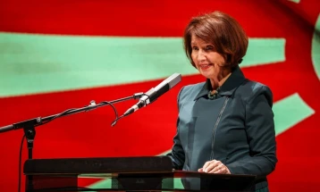 Сиљановска - Давкова: „Вељо Манчевски“ е вреднување на посебниот духовен, образовен и хуман придонес