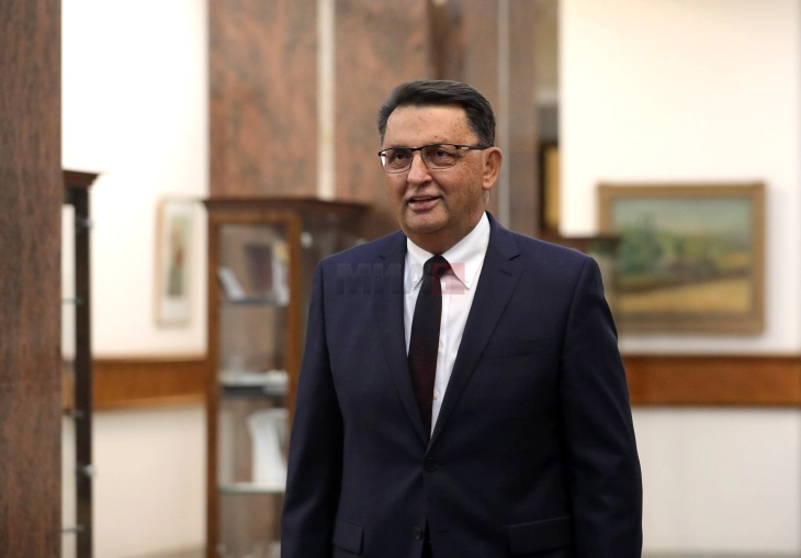 Sllaveski: Shpifjet nga LSDM-ja , Banka stopanska Manastir të marrë masa për ta mbrojtur kredibilitetin 