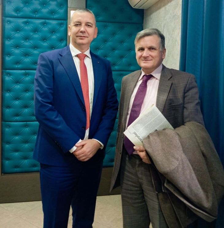 Во Корча тркалезна маса на ОБСЕ со претставници на македонското и другите малцинства во Албанија