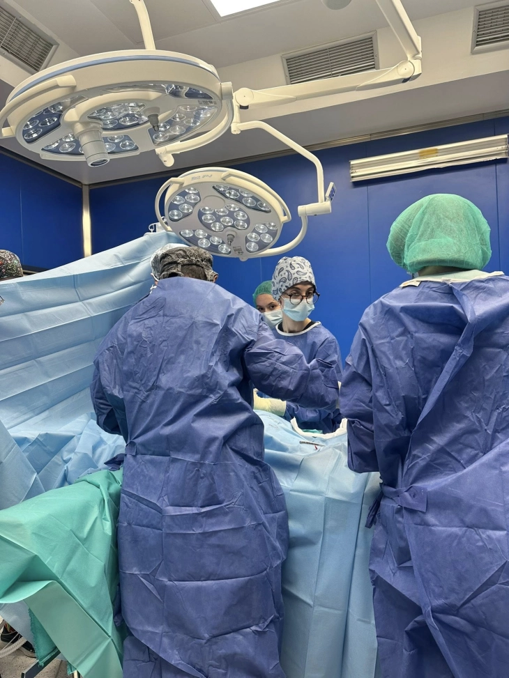 Првпат во Македонија изведена хируршка интервенција кај дете со ретка конгенитална деформација