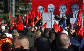 Marsh protestues i veteranëve dhe përkrahësve të UÇK-së në Shkup