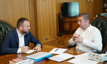 Мицкоски и Тошковски на отворање на реконструираната полициска станица во Бутел