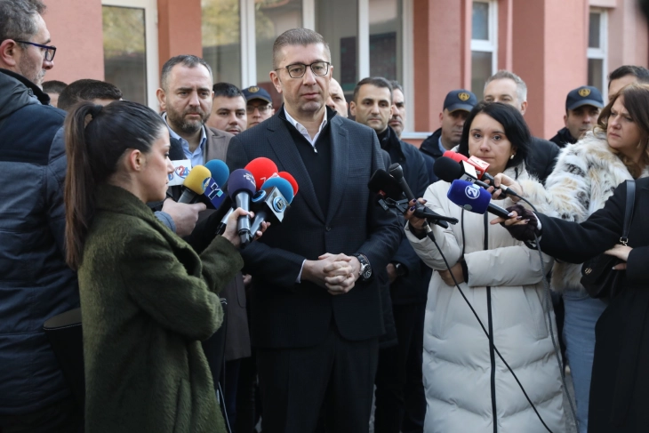 Изјави на премиерот Мицкоски и министерот Тошковски по отворањето на реконструираната полициска станица во Бутел