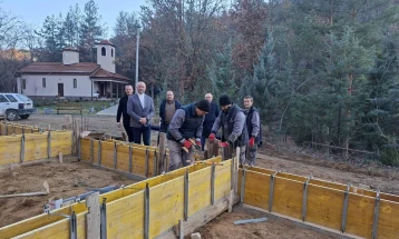 Градоначалникот Грозданов и директорот на „Водовод“ - Кочани го посетија манастирот „Пресвета  Богородица“