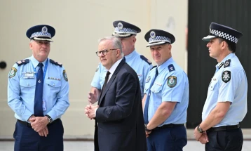 Австралискиот премиер го осуди терористичкиот напад на плажата Бонди како „чин на чисто зло“