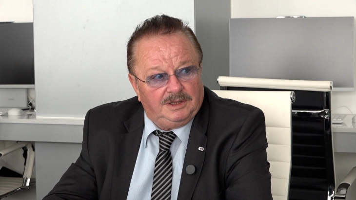 Штефан Павлињек  во „Бизнис-клуб плус“: Со вработување на младите по образованието ќе се спречи иселувањето