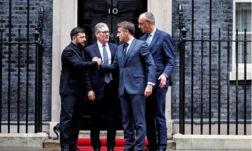 Германскиот канцелар го спореди Путин со Хитлер: Тој нема да застане на Украина