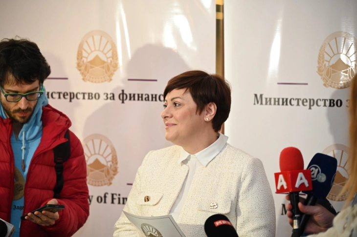 Димитриеска-Кочоска: Буџетот е во одлична кондиција, се што стигнува во Трезорот како налози, се исплаќа навремено