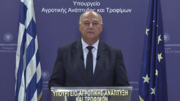 Циарас ги повика грчките земјоделците на дијалог и ја остави отворена можноста за нови мерки за поддршка