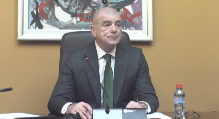 Во натамошна собраниска процедура Предлог-одлуката за продолжување на кризната состојба поради ризик од зголемен обем за влез и транзитирање на мигранти