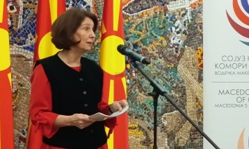 Siljanovska-Davkova: Në vitin 2026 pres krijimin e një klime më të favorshme për biznesin, rritje të qëndrueshme dhe standard më të mirë për qytetarët