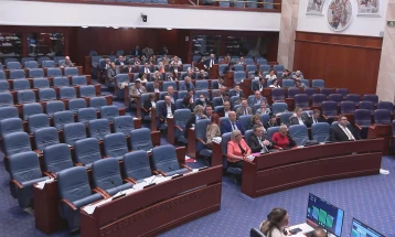 Kuvendi votoi më shumë ligje, mes të cilave edhe nga pako për 