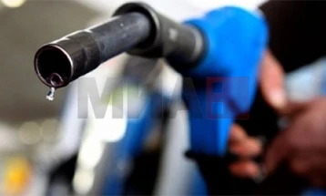 Lirohet benzina për dy denarë