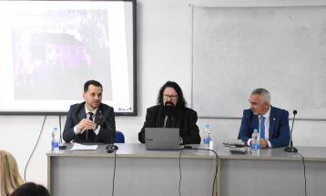 Në Universitetin e Tetovës u mbajt ligjëratë për dialogun ndërkulturor