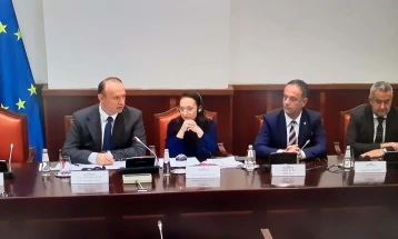 Heart doctors push for smoking bans as stats show 40% of 14-year-olds smoke, smoking causes 4,000 premature deaths each year