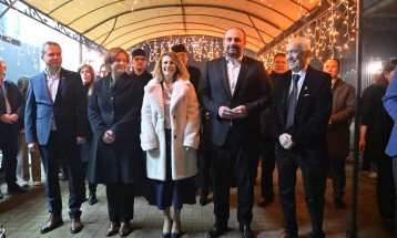 Ѓорѓиевски присуствуваше на одбележувањето на Ханука, празникот на светлината, надежта и истрајноста