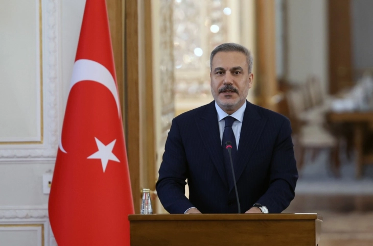 Fidan: Shkelja e armëpushimit nga Izraeli e rrezikon planin e paqes, bisedimet në Majami inkurajojnë