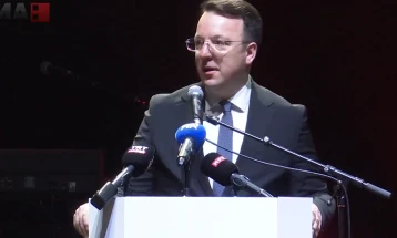 Nikolloski në shënimin e Ditës së arsimit në gjuhën turke: Mësimi në gjuhën amtare është përfitimi më i madh civilizues