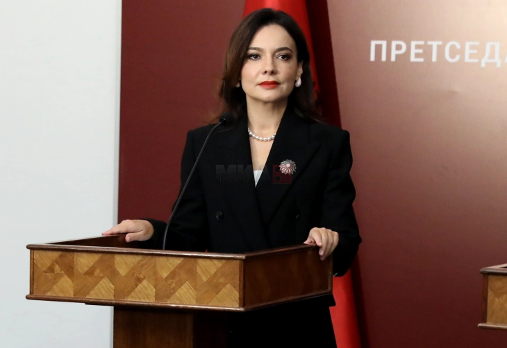 Ministrja Spiropali për vizitë zyrtare në Shkup