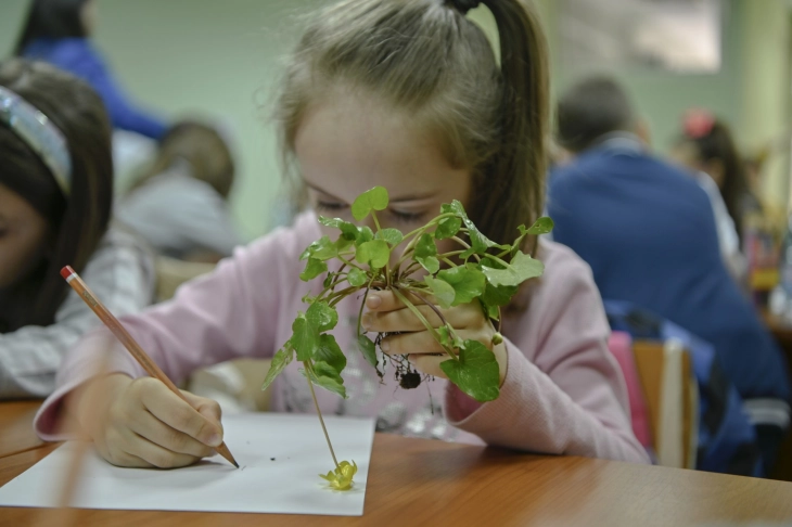 УНИЦЕФ го поздравува усвојувањето нови насоки за заштита на децата од загадувањето на воздухот